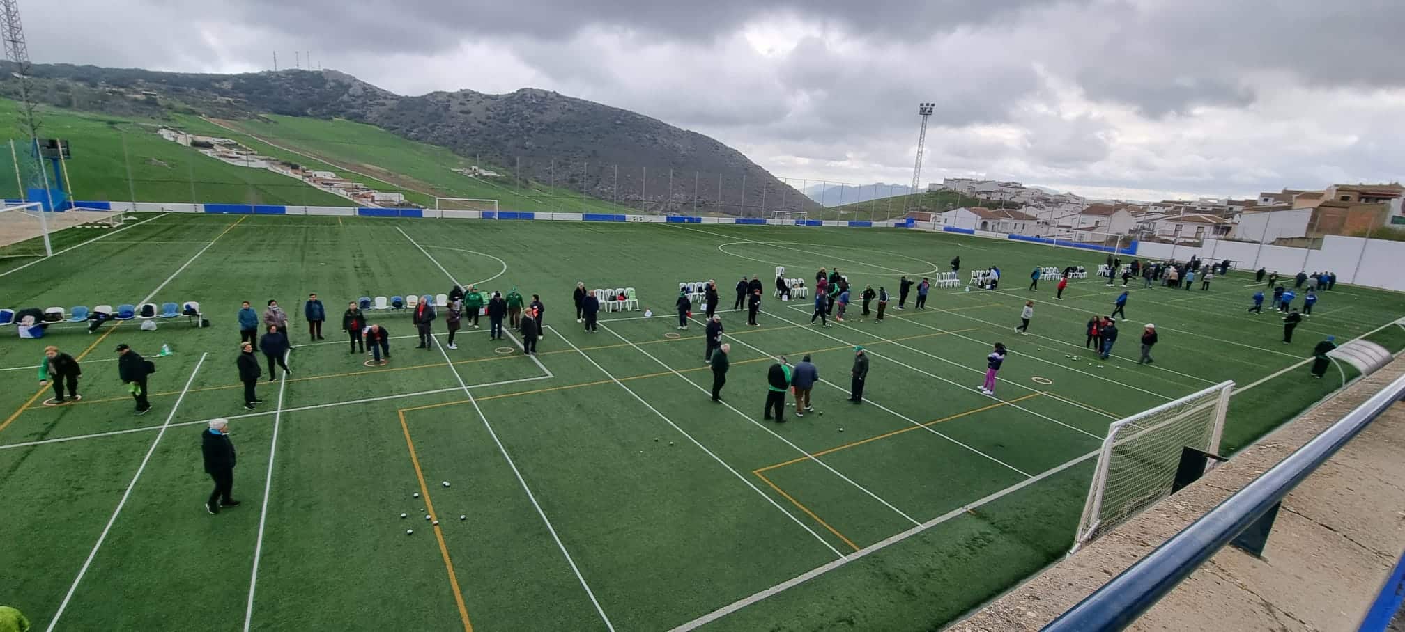 Petanca en Cañete la Real