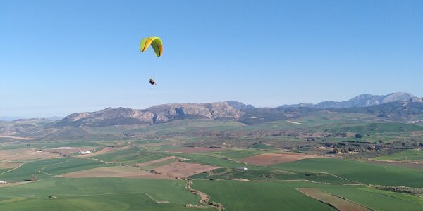 Parapente en Cañete la Real