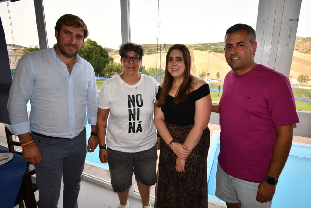 Abre el Restaurante "La Higuera" en la Piscina de Cañete la Real